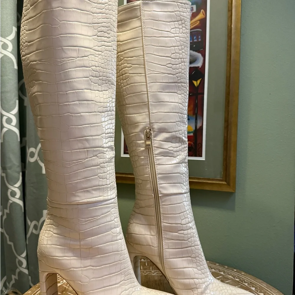 Rasana by Billini - Cream Croc Embossed Knee High Boots- Size 9 - Picture 5 of 17